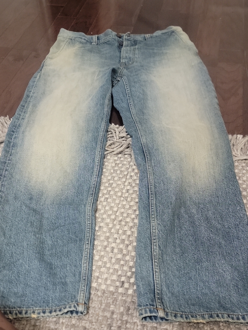 Classic Light Blue Straight-Leg Jeans - Women's